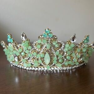 Quince crown